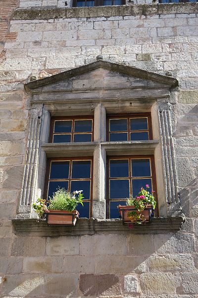 Maisons, Place Publique à Castelnau-de-Montmiral
