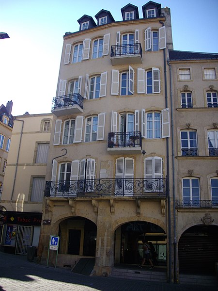 Maisons, Place Saint-Louis à Metz