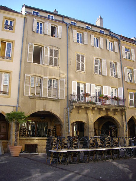 Maisons, Place Saint-Louis à Metz