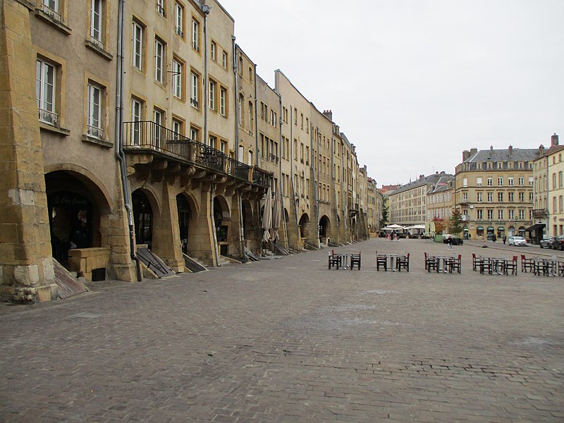 Maisons, Place Saint-Louis à Metz