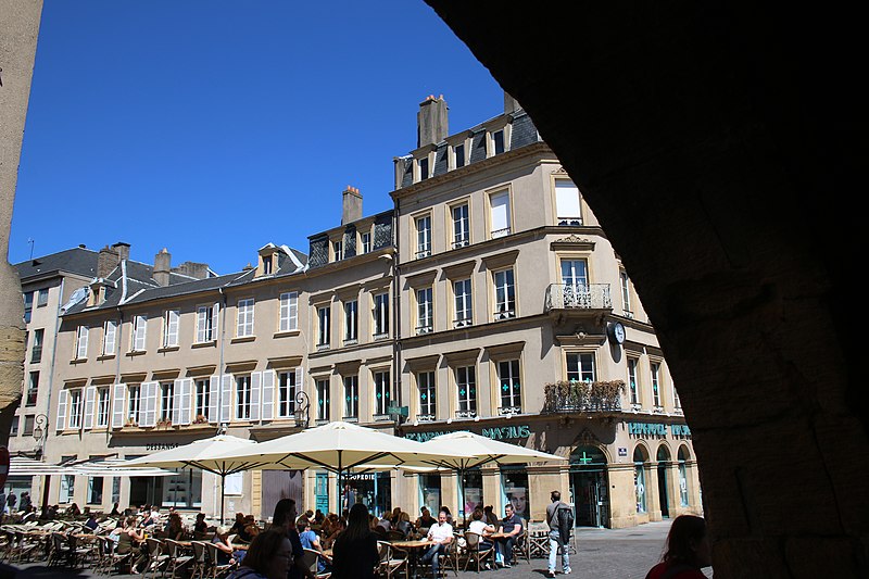 Maisons, Place Saint-Louis à Metz