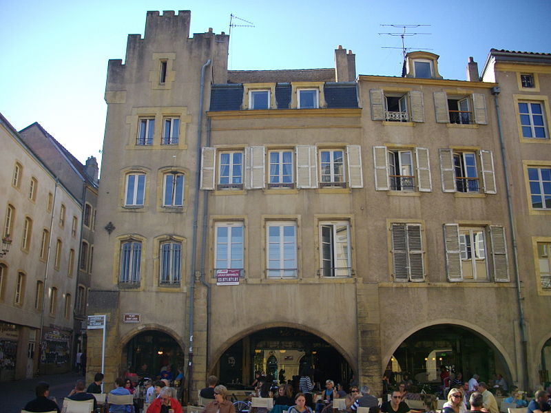 Maisons, Place Saint-Louis à Metz