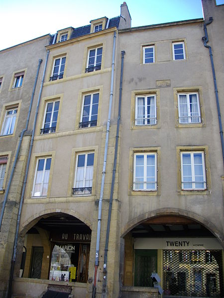 Maisons, Place Saint-Louis à Metz