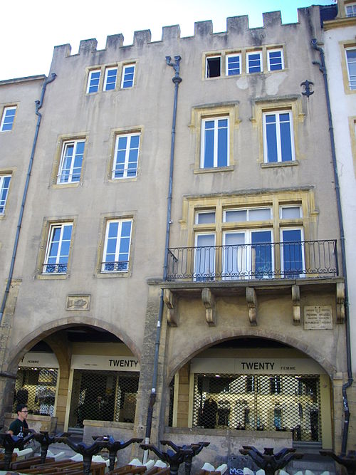 Maisons, Place Saint-Louis à Metz