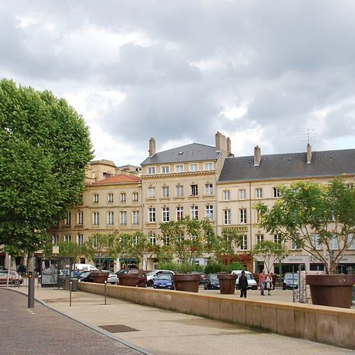 Photo de Maisons, Place Saint-Louis à Metz