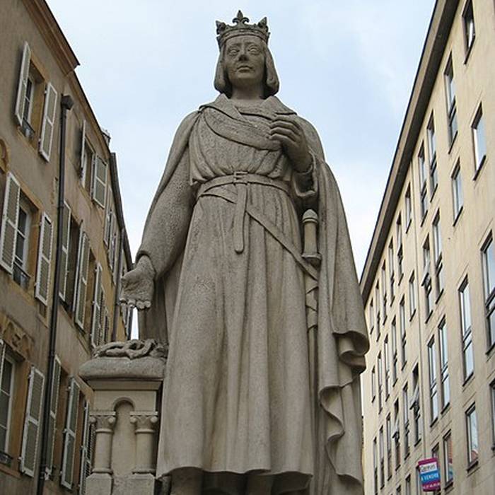 Photo de Maisons, Place Saint-Louis à Metz