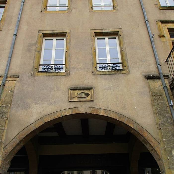 Photo de Maisons, Place Saint-Louis à Metz