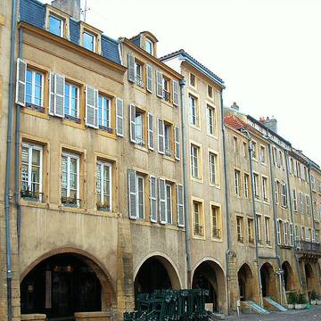 Maisons, Place Saint-Louis à Metz
