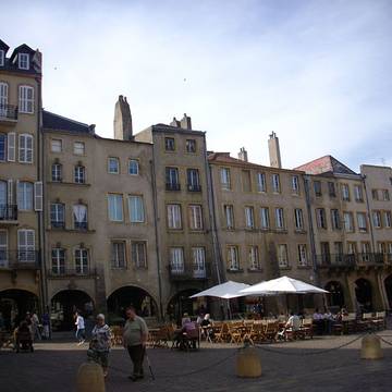 Maisons, Place Saint-Louis à Metz