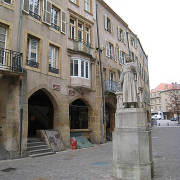 Maisons, Place Saint-Louis à Metz