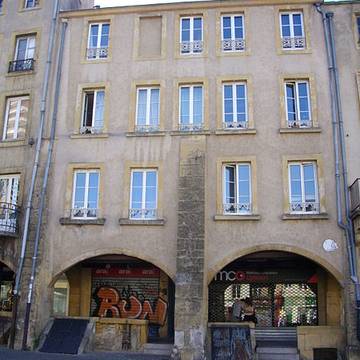 Maisons, Place Saint-Louis à Metz