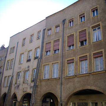 Maisons, Place Saint-Louis à Metz