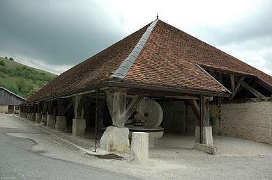 Photo de Halles et son moulin à huile de Belvoir