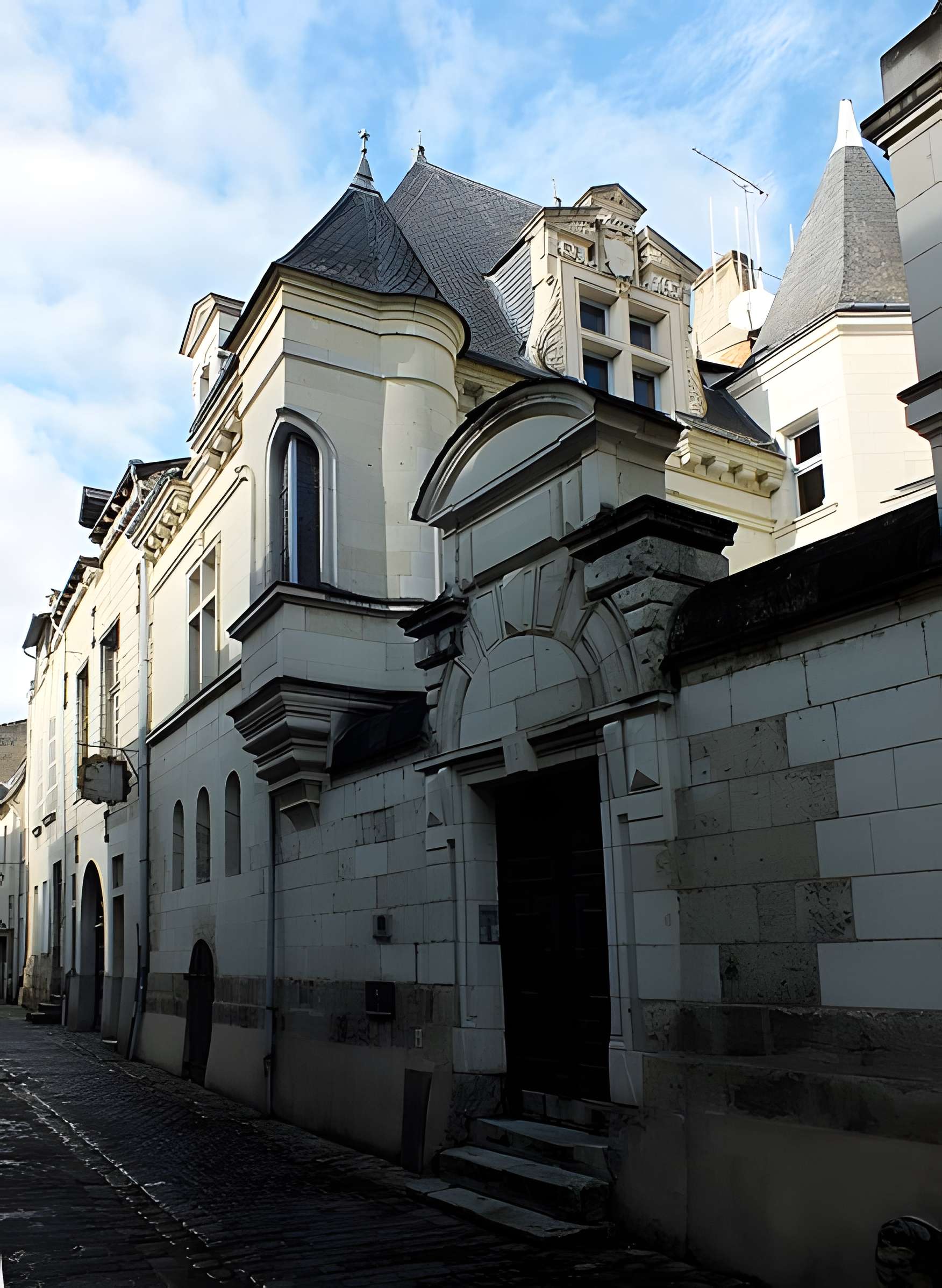 Maîtrise des eaux et forêts à Chinon