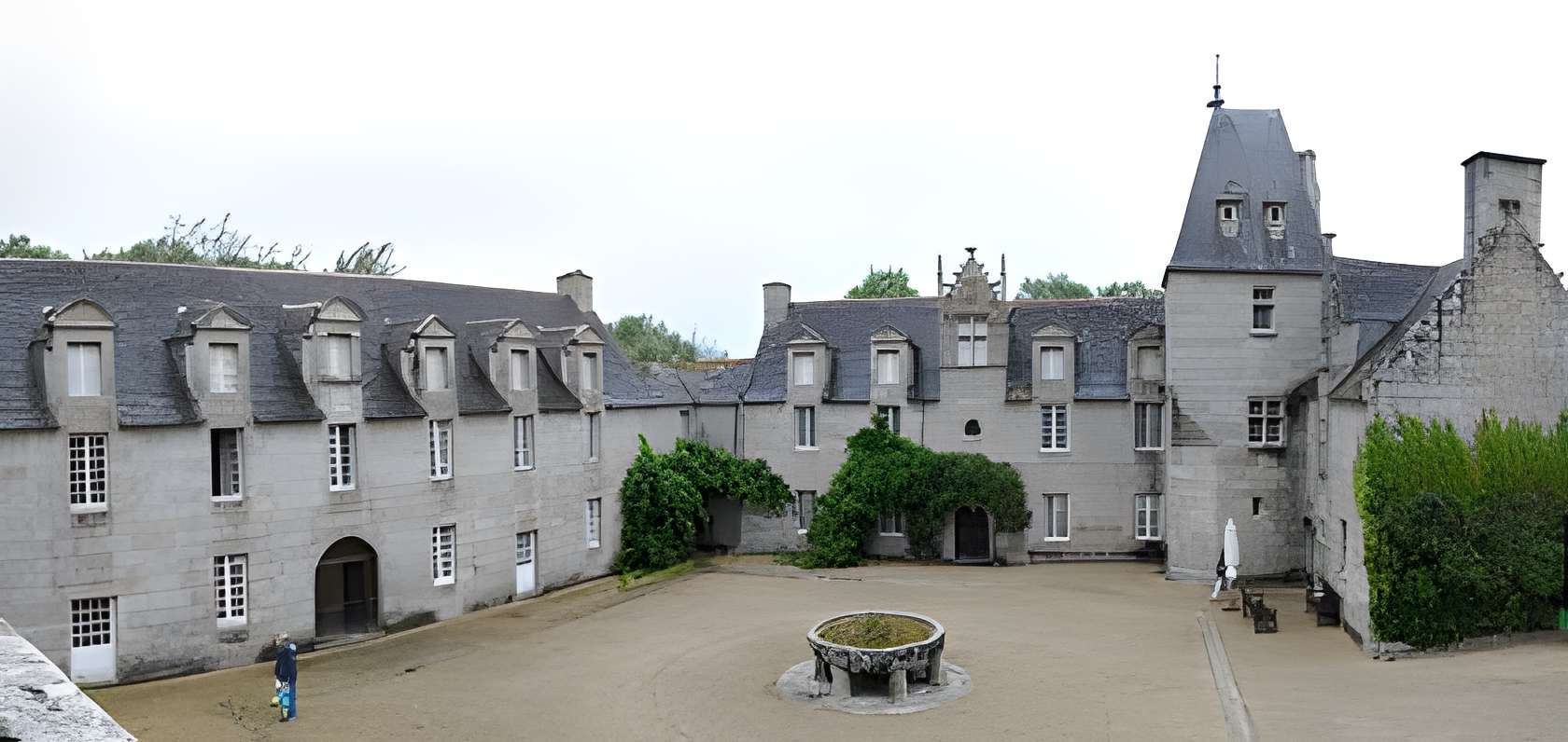 Manoir de Tronjoly  