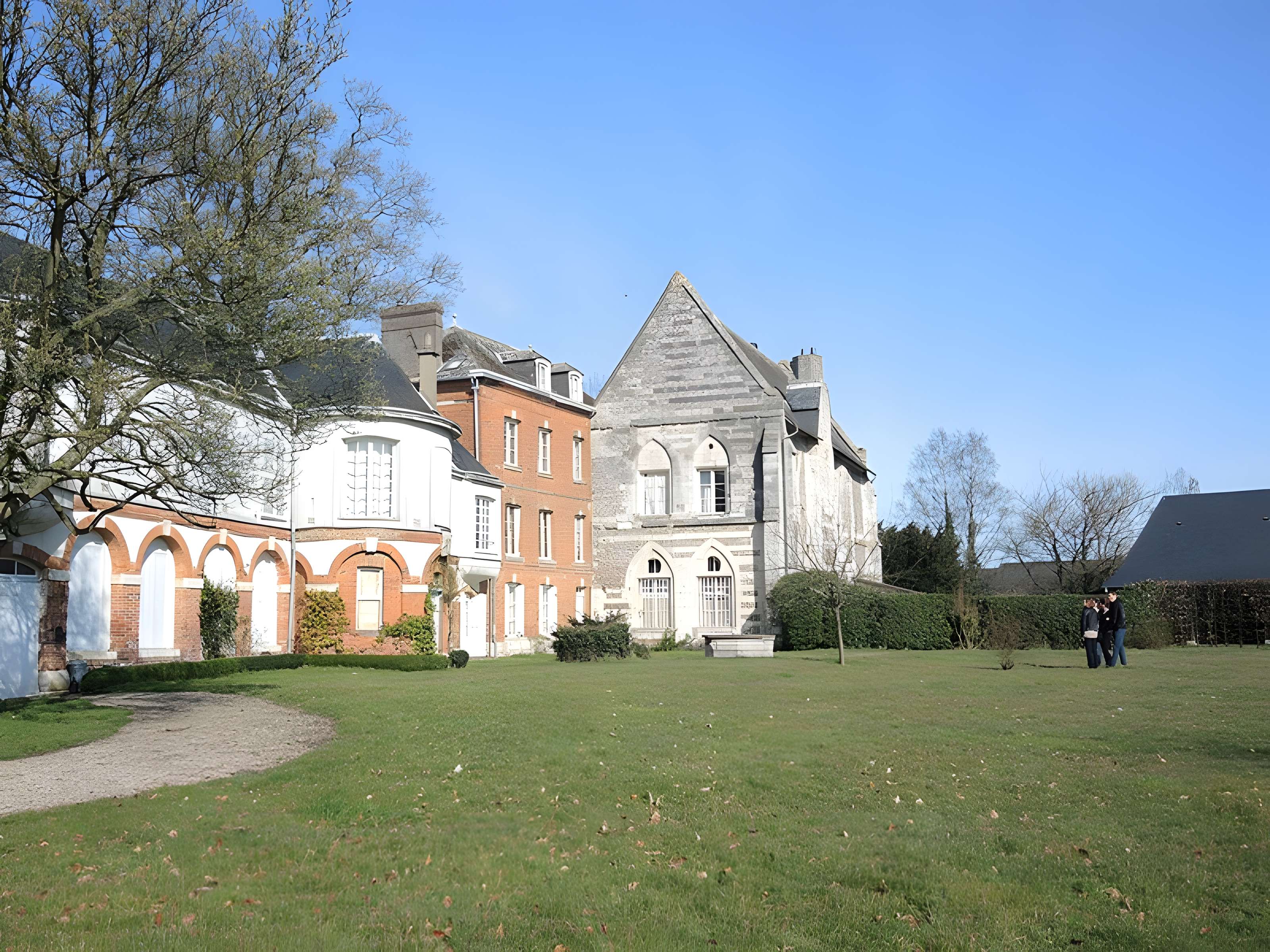Manoir des abbesses de Saint-Amand à Boos
