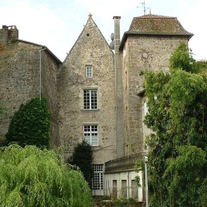 Photo de Manoir des Comtes à Confolens