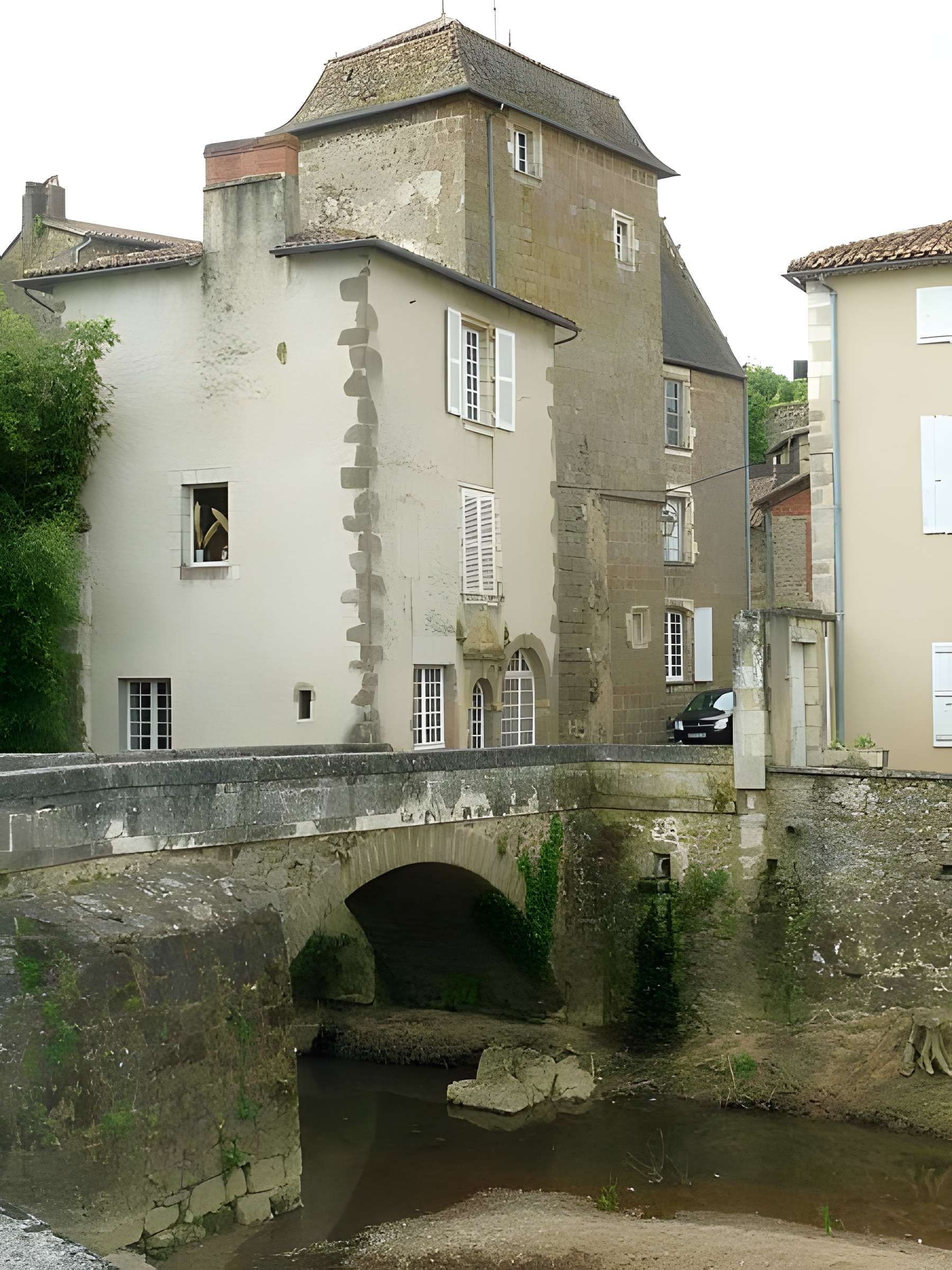 Manoir des Comtes à Confolens