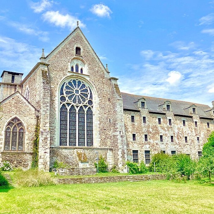 Photo de Ruines de lancien prieuré royal de Saint-Magloire