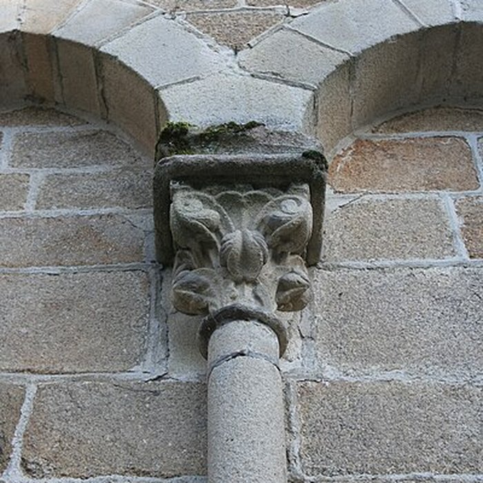 Photo de Ruines de lancien prieuré royal de Saint-Magloire