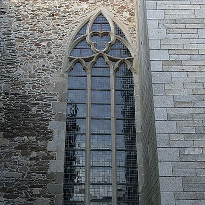 Photo de Ruines de lancien prieuré royal de Saint-Magloire