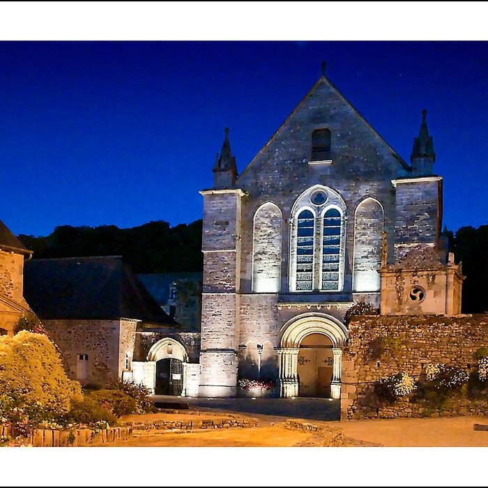 Photo de Ruines de lancien prieuré royal de Saint-Magloire