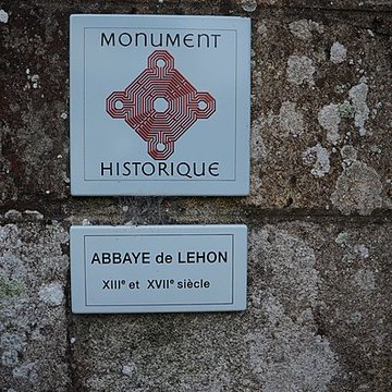 Ruines de lancien prieuré royal de Saint-Magloire
