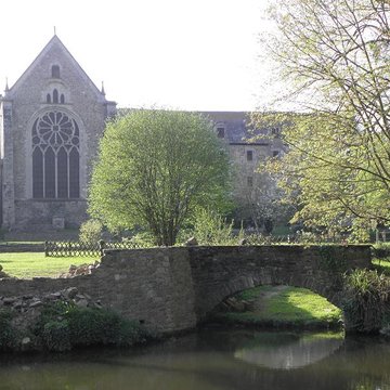 Ruines de lancien prieuré royal de Saint-Magloire