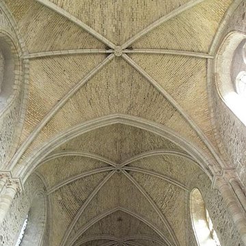 Ruines de lancien prieuré royal de Saint-Magloire