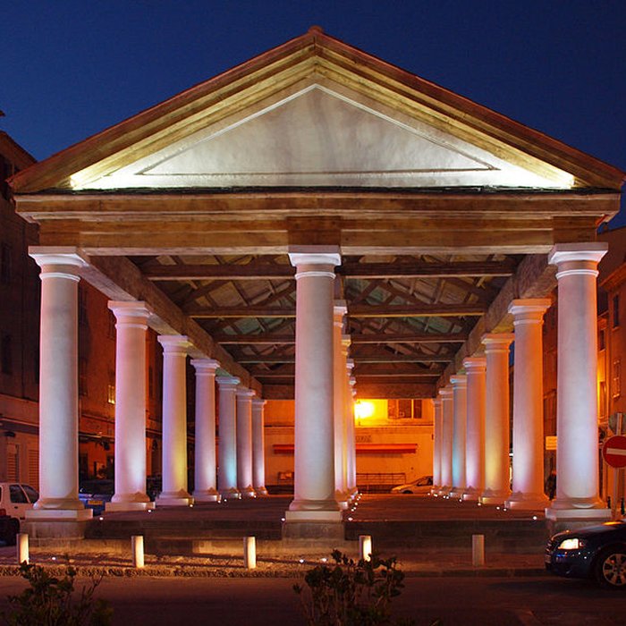 Photo de Marché couvert de LÎle-Rousse