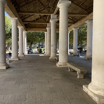 Marché couvert de LÎle-Rousse