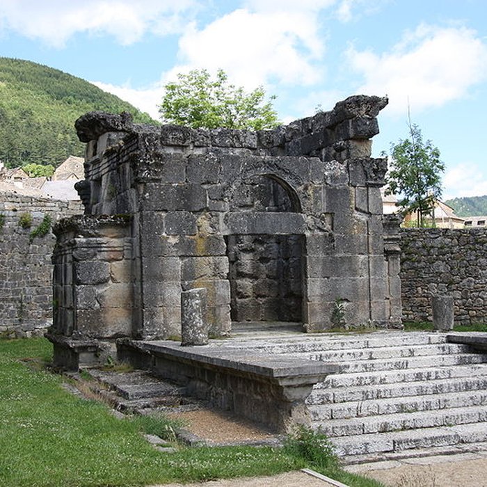 Photo de Mausolée de Lanuéjols