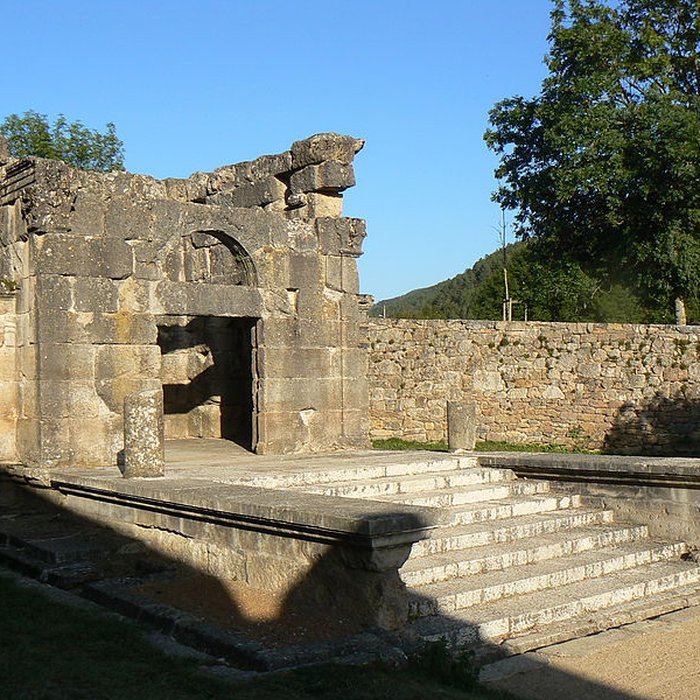 Photo de Mausolée de Lanuéjols