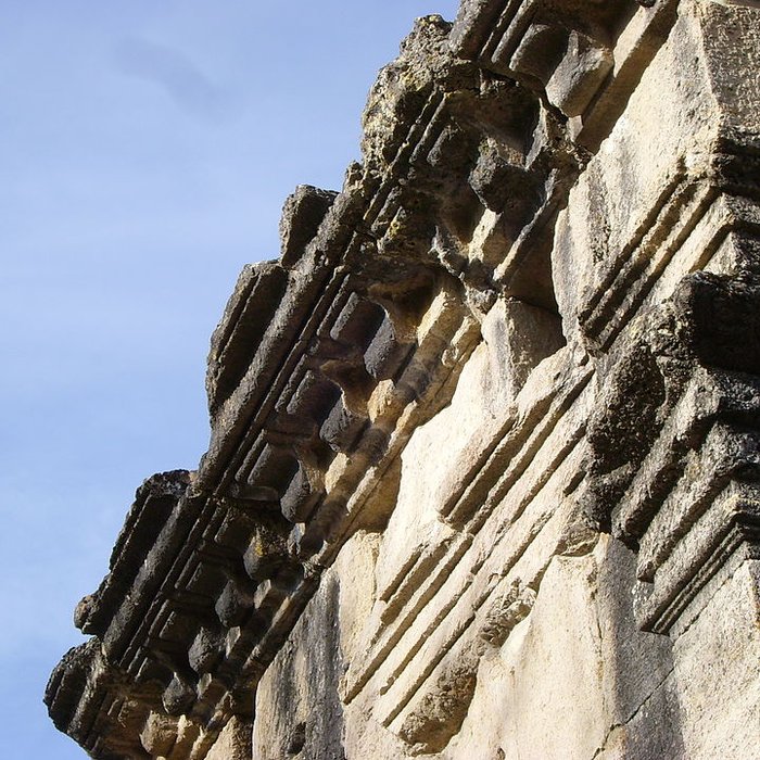 Photo de Mausolée de Lanuéjols