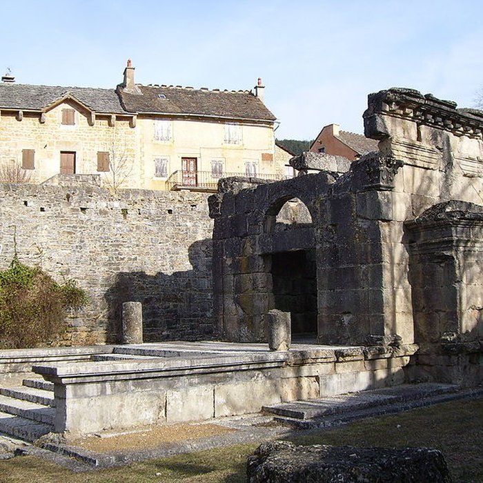 Photo de Mausolée de Lanuéjols