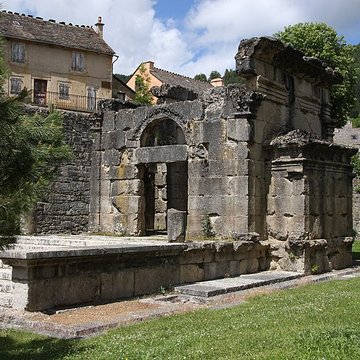 Mausolée de Lanuéjols