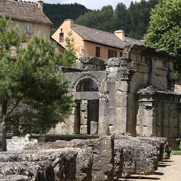 Mausolée de Lanuéjols