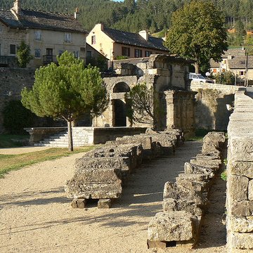 Mausolée de Lanuéjols