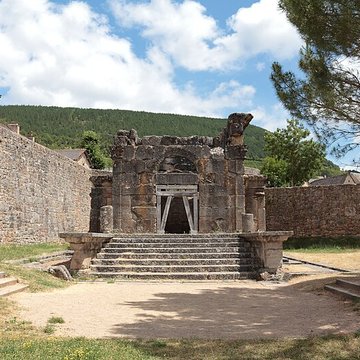 Mausolée de Lanuéjols