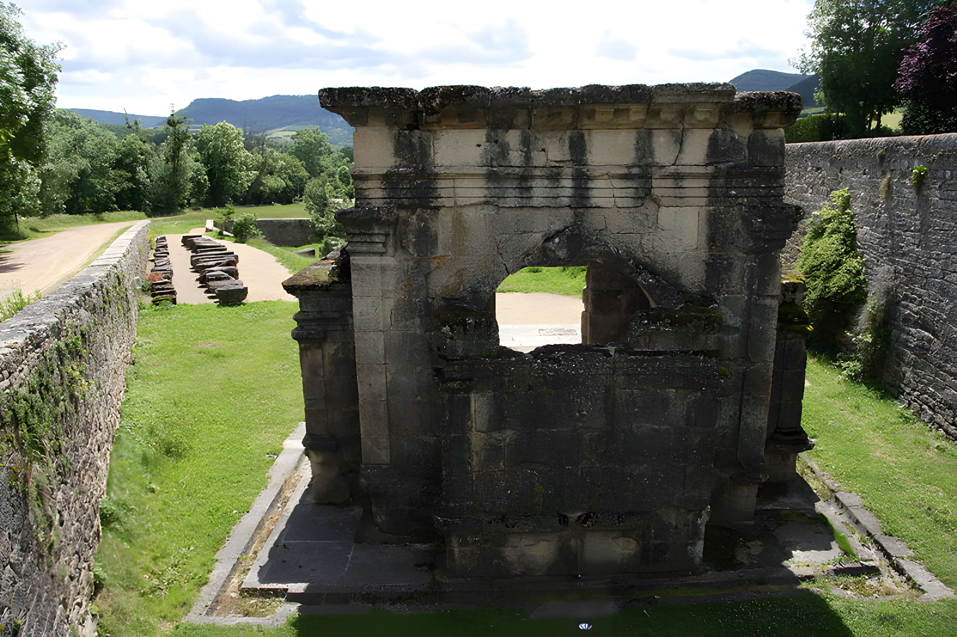 Mausolée de Lanuéjols