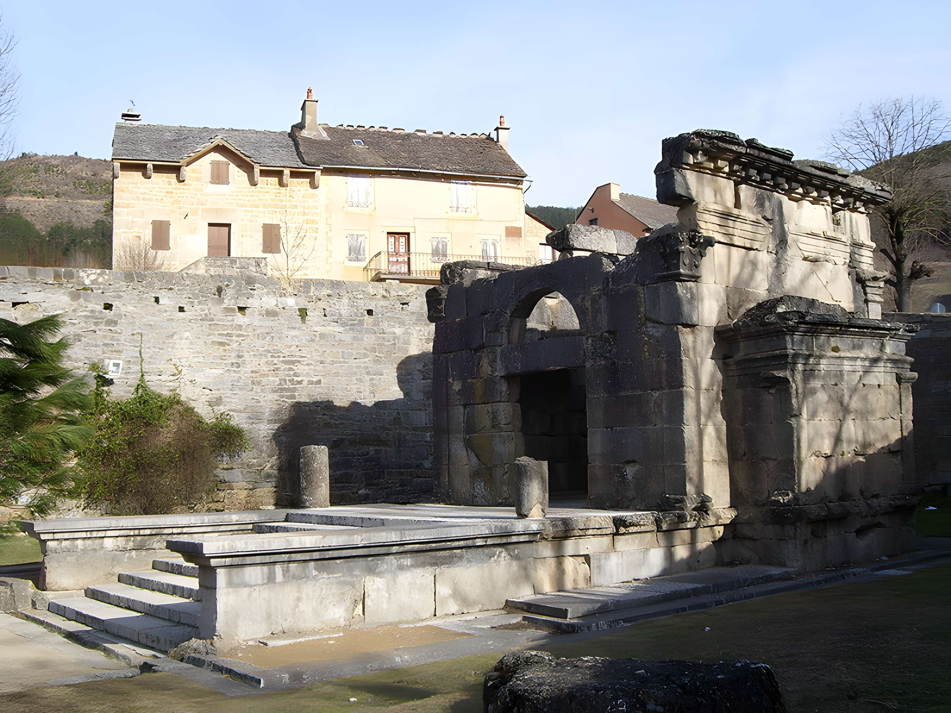 Mausolée de Lanuéjols