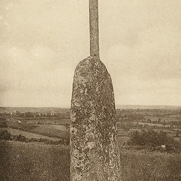 Menhir christianisé dit Croix de Pasquiou