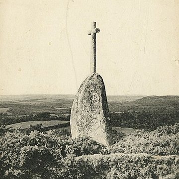 Menhir christianisé dit Croix de Pasquiou