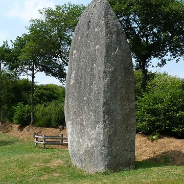 Menhir de Caëlonan, ou Caillouan