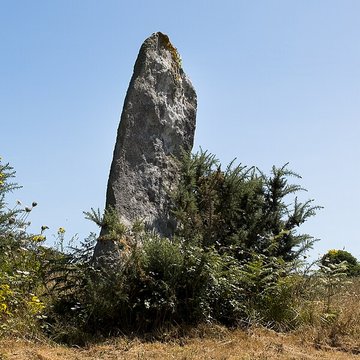 Menhir de Couinandré à Plouescat