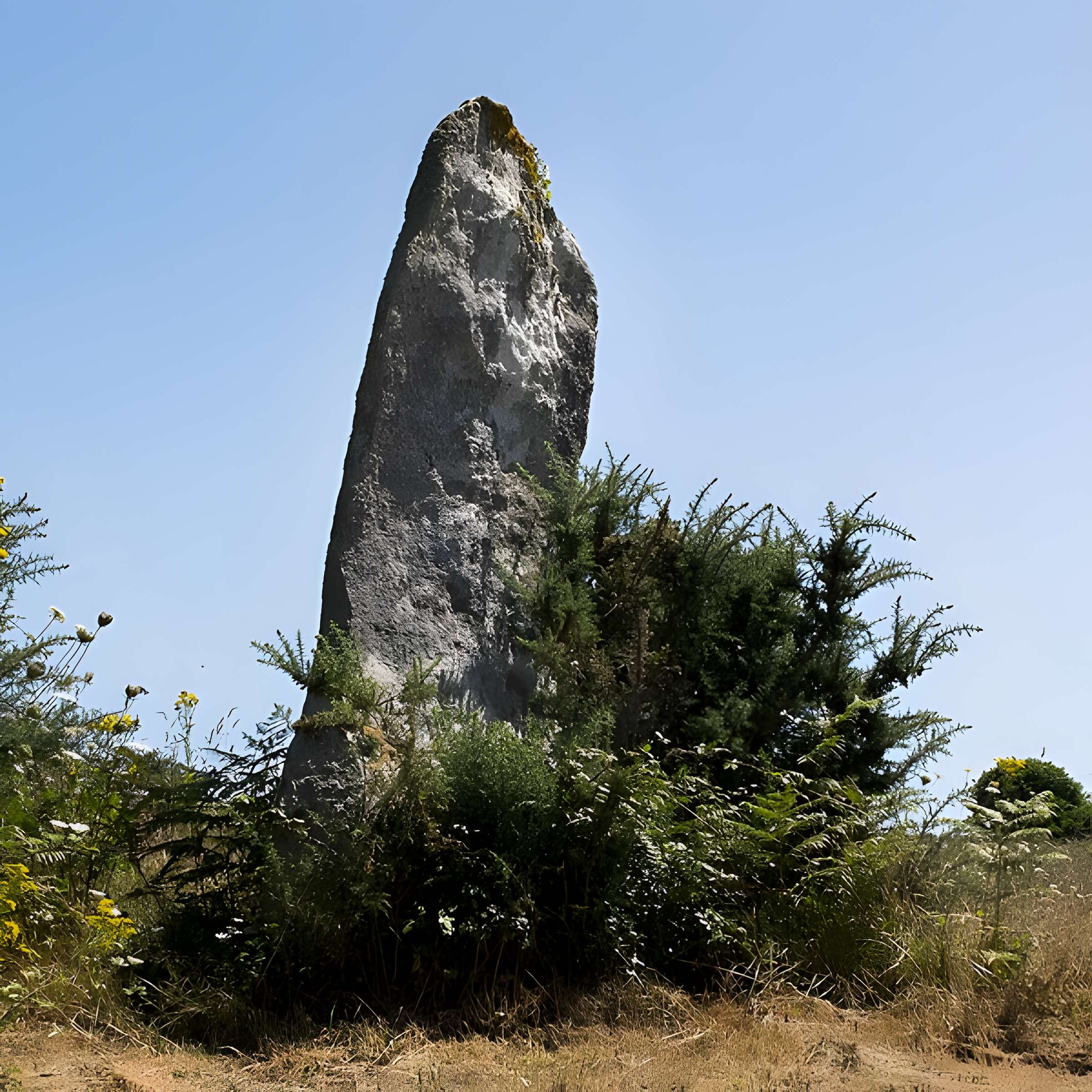 Menhir de Couinandré à Plouescat