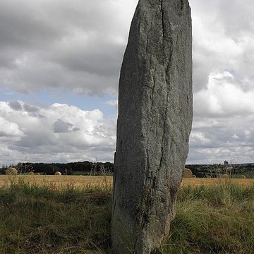 Menhir de Creach Edern à Plouigneau