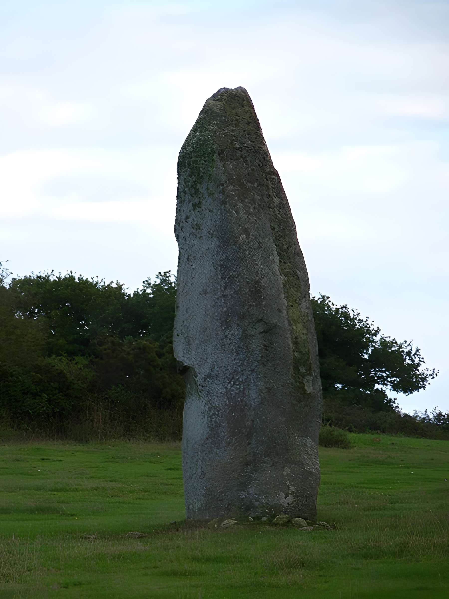 Menhir de Goresto à Canihuel