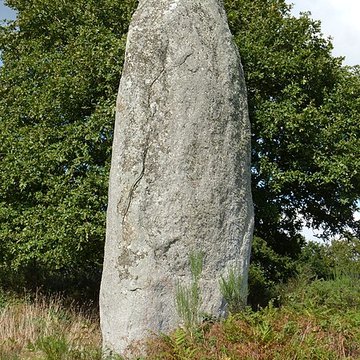 Menhir de Kergornec 1 et 2 à Saint-Gilles-Pligeaux