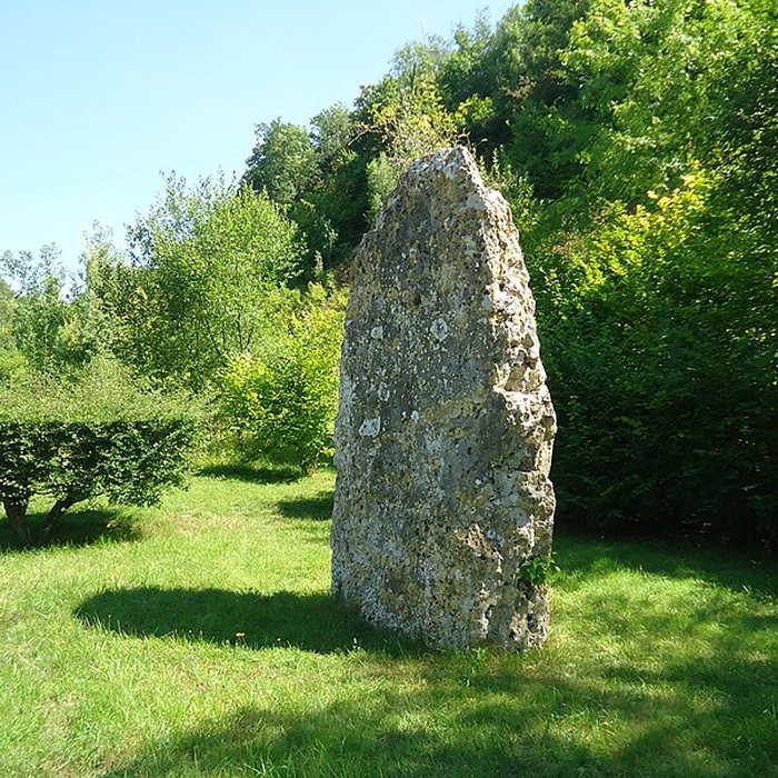 Photo de Menhir de la Basse Crémonville à Val-de-Reuil